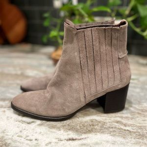 etienne aigner boots